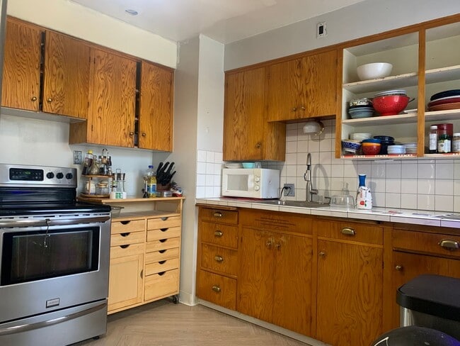 Building Photo - Single Level West Salem Home