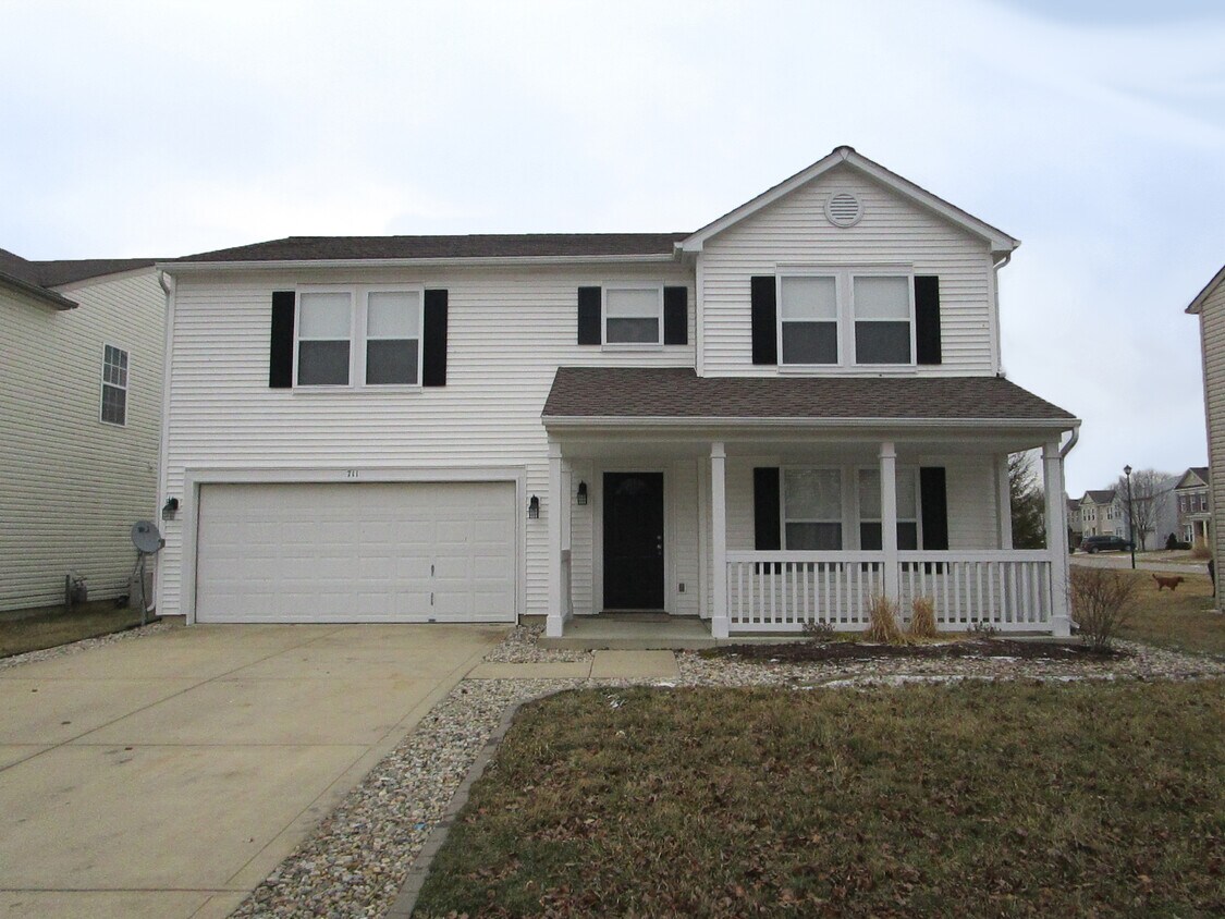 711 Thornwood Court House Rental in Avon, IN