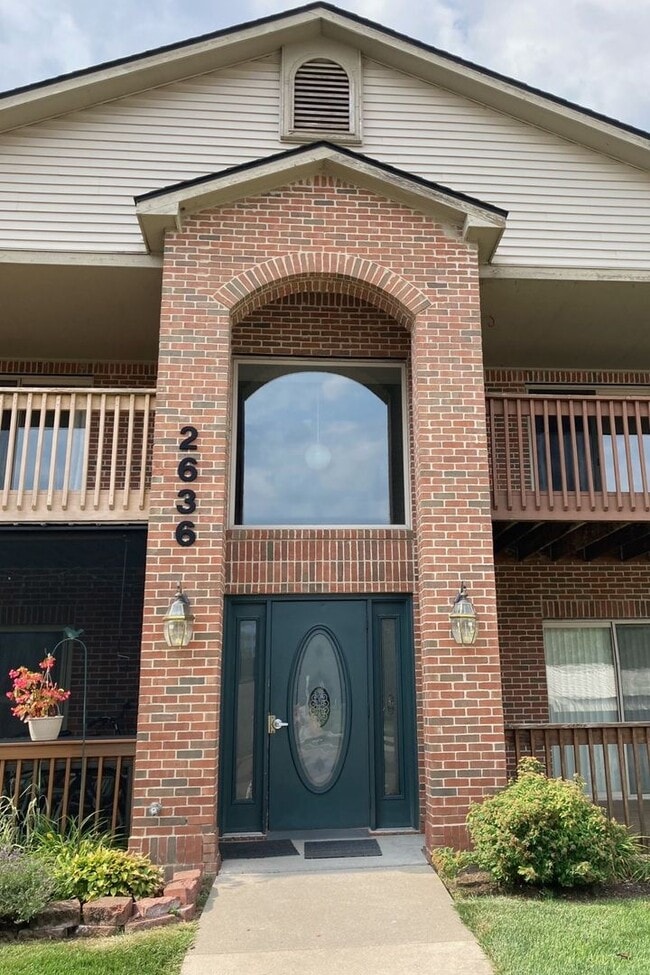 Building Photo - 2636 Stadium View Dr