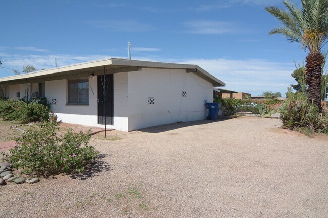 Foto del edificio - 1518 S Tucson Blvd