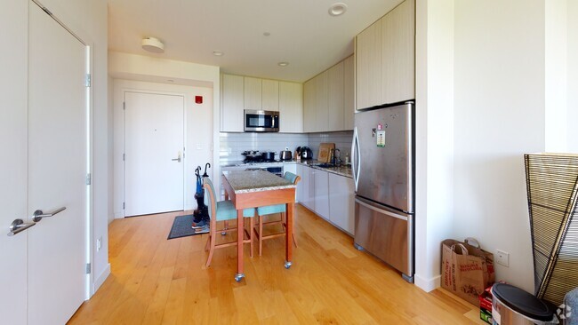 Building Photo - 82 Fenwood Rd