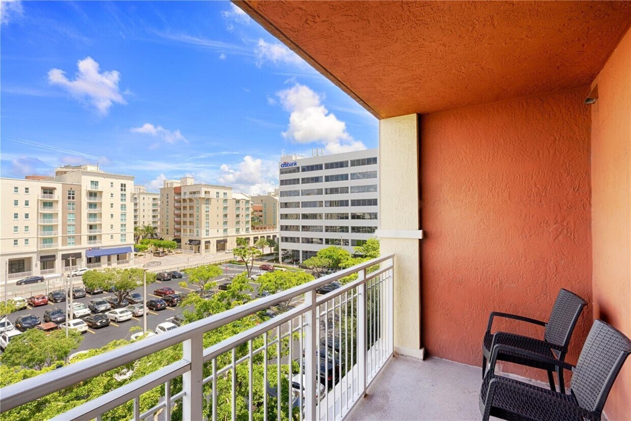 Foto principal - 7355 SW 89th St