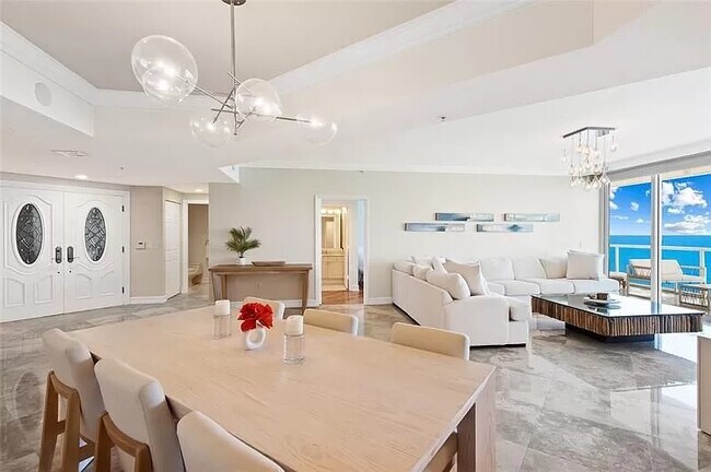 Foto del edificio - 6051 N Ocean Dr