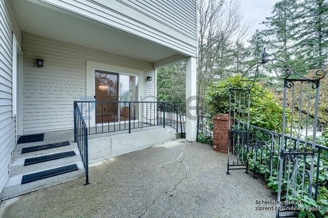 Foto del edificio - 10909 Avondale Rd NE