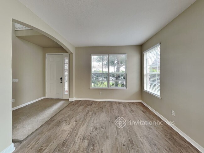 Building Photo - 2101 Cedar Garden Dr