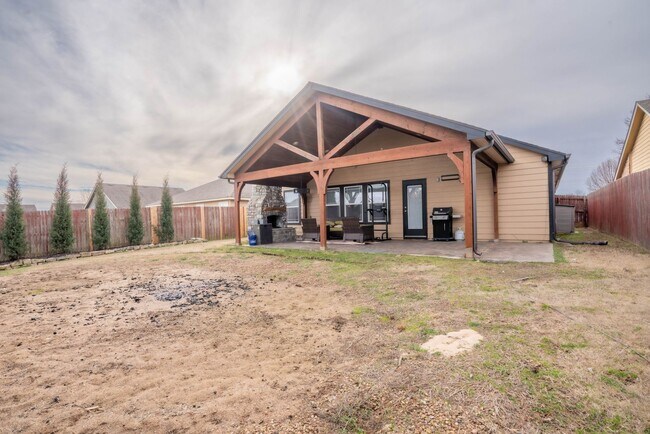 Building Photo - Adorable 3bed 2bath Home!