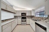 Foto principal - 204 Congressional Way