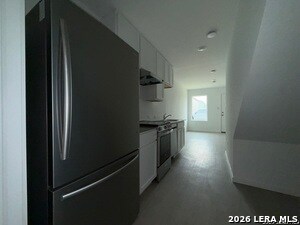 Foto del edificio - 5026 Primrose Rdg