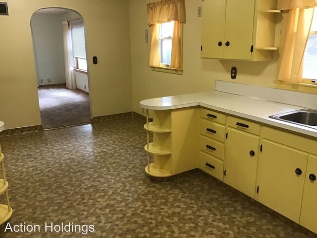 Building Photo - 3 br, 2 bath House - 219W 15th St
