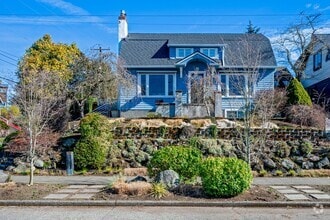 Building Photo - 5416 Wallingford Ave N