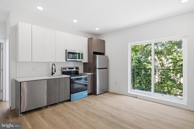 Foto del edificio - 613 Brooklyn St