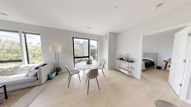 Building Photo - 45 W 3rd St