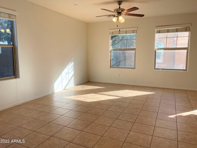 Foto del edificio - 2241 S Ponderosa Dr