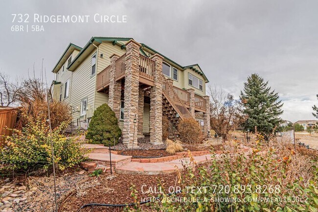 Foto del edificio - Exquisite 6-Bedroom Corner Lot Haven: Moun...