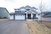 Foto principal - 17944 Hinckley Ave