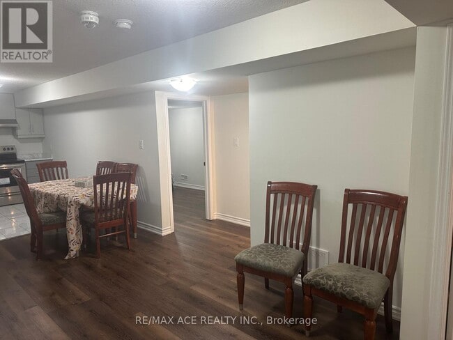 Building Photo - 50 Golden Springs Dr