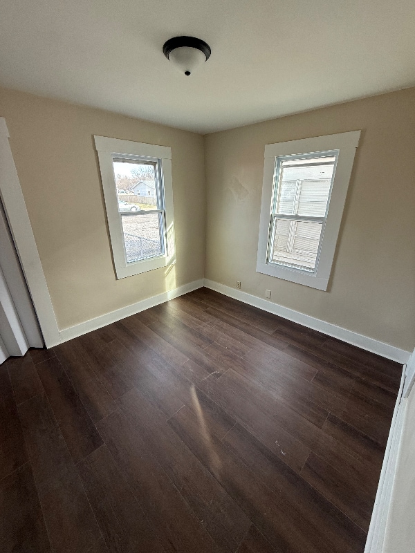 Foto del edificio - 1317 E Maryland St