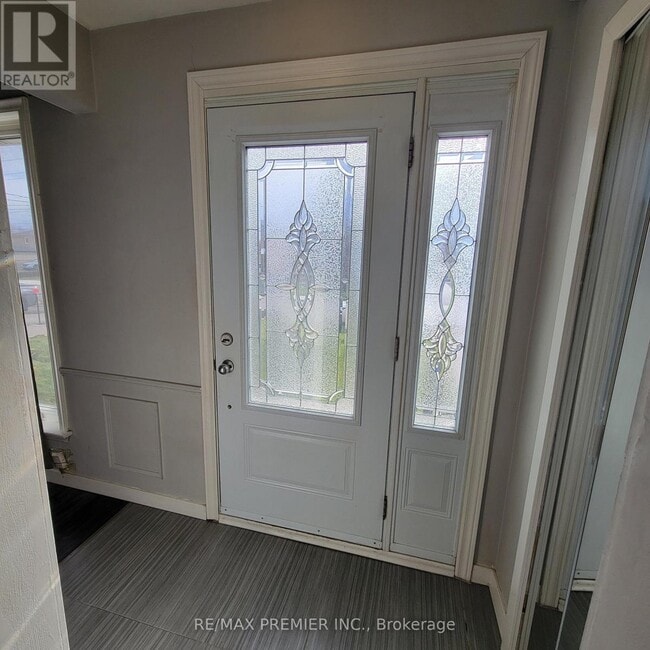 Building Photo - 20 Heavitree Dr