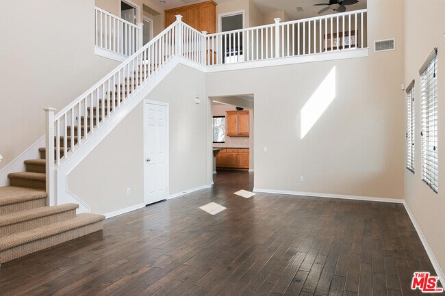 Building Photo - 801 Oceano Dr