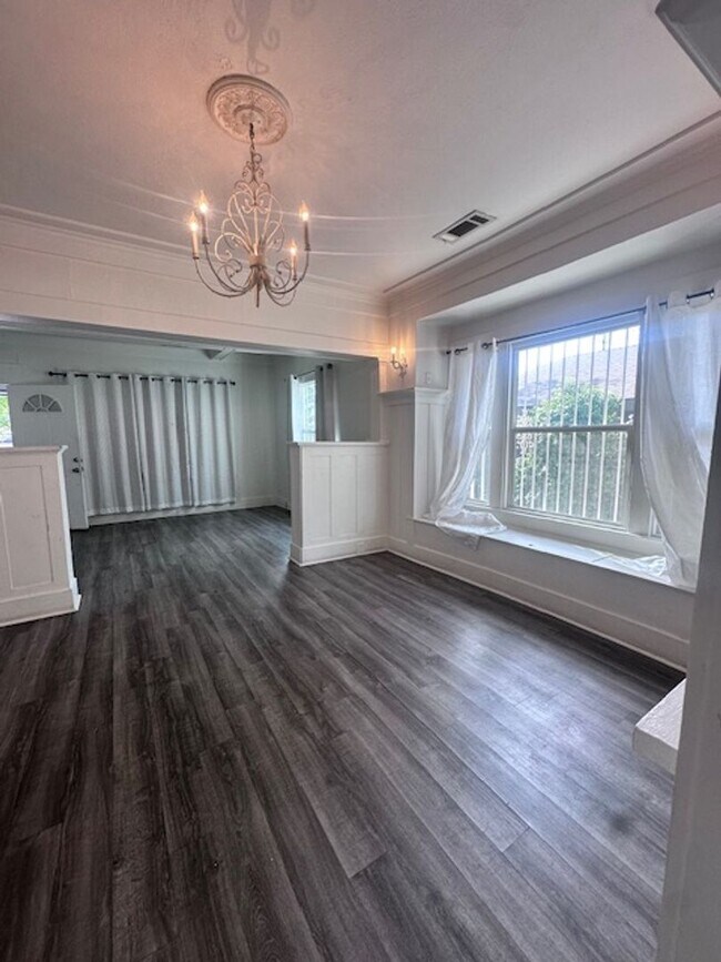 Foto del edificio - Charming 3 Bed / 1 Bath Home in the Heart of the Tower District