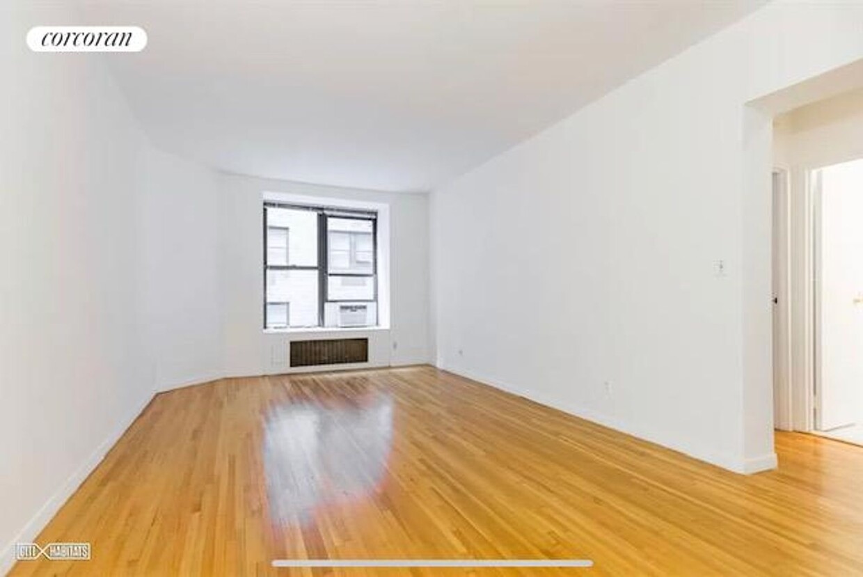 Foto principal - 117 W 58th St