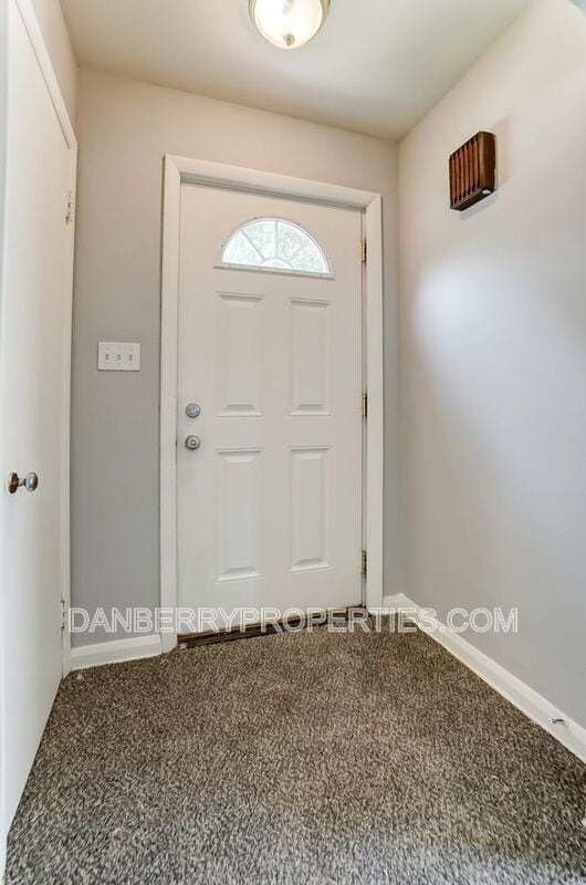 Building Photo - 818 Brookley Blvd