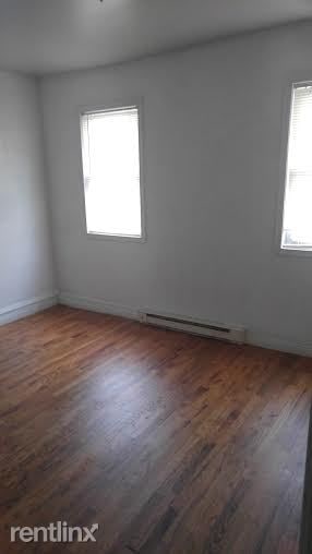 Building Photo - 642 Schuylkill Ave