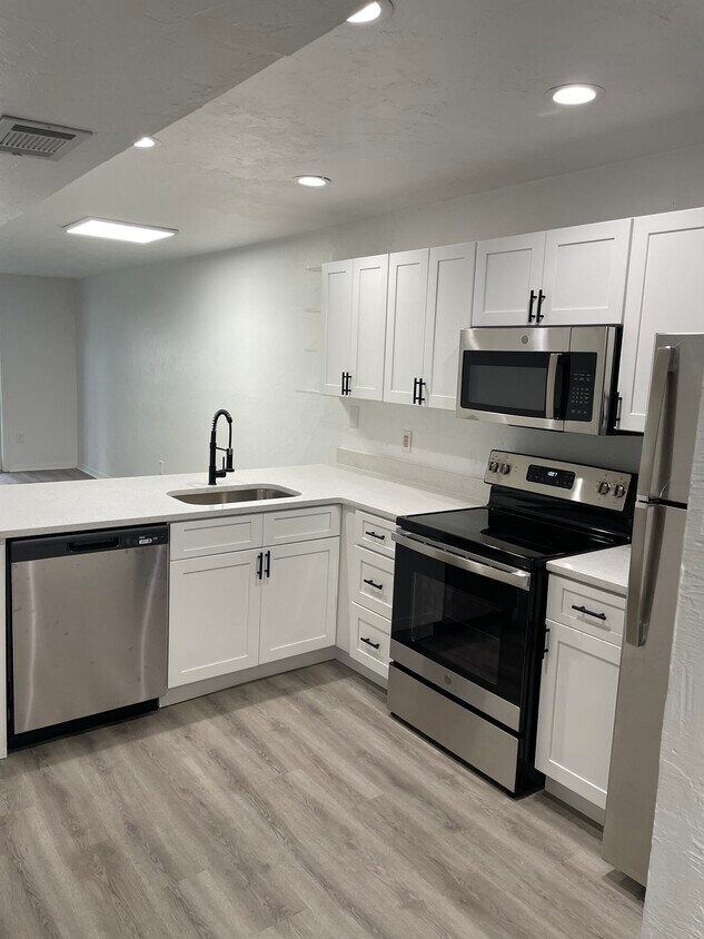 Oakbrook Walk Apartments Apartments in Gainesville, FL