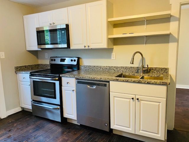 Building Photo - Great Remodeled Madison Rental