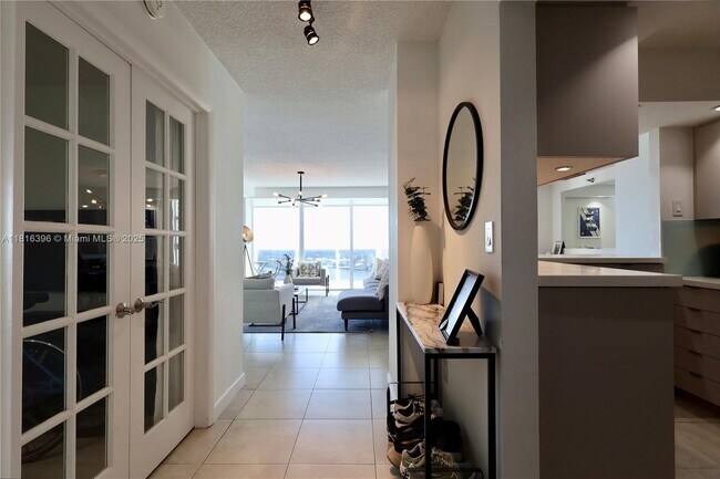 Building Photo - 20505 E Country Club Dr