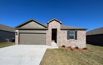 Building Photo - 52 Kelton Ln