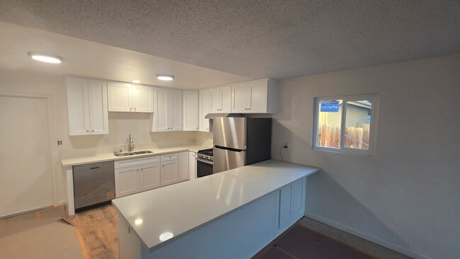 Foto del edificio - 8267 Roy St