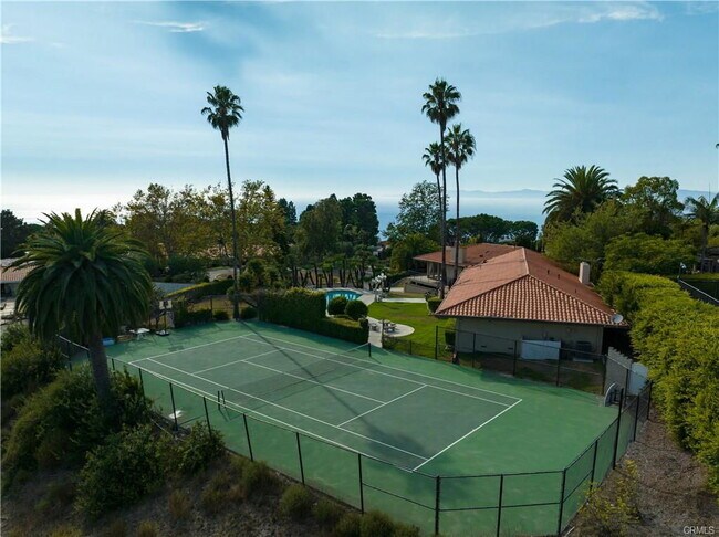 Foto del edificio - 984 La Cresta Pl