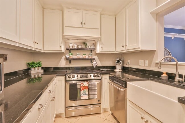 Foto del edificio - 18216 Heritage Ln