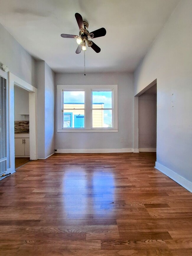 Building Photo - Charming Studio Apartment On Second Floor