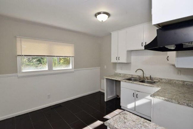 Foto del edificio - 1602 Apple Valley Dr