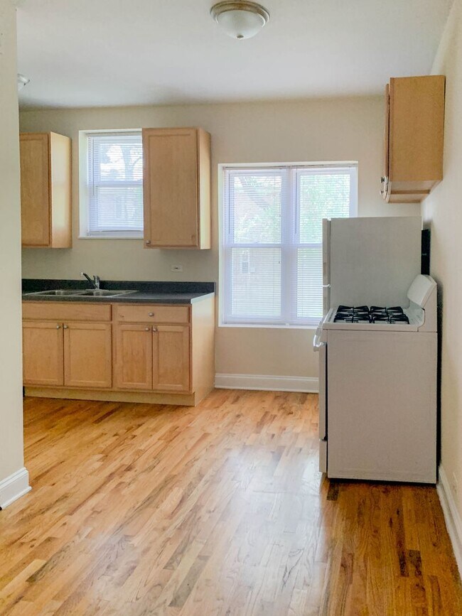 Foto del interior - 3521-29 N. Broadway
