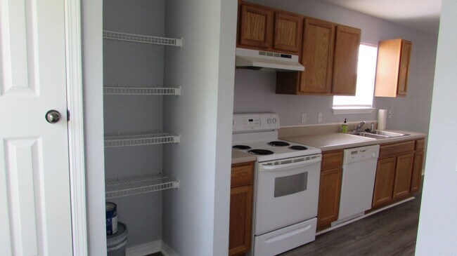 Foto del edificio - 15135 Deer Creek Dr