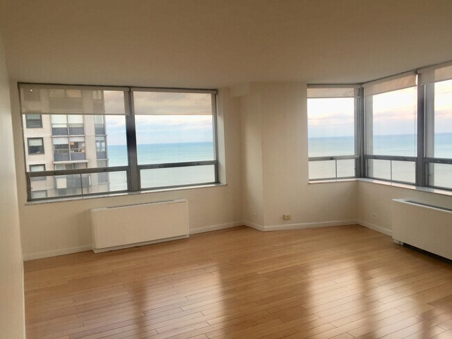 Foto del edificio - 5701 N Sheridan Rd