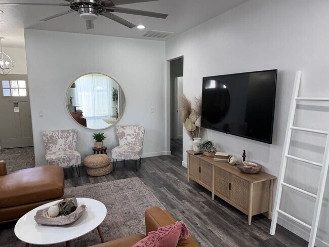 Foto del edificio - 2092 W Bella Ln