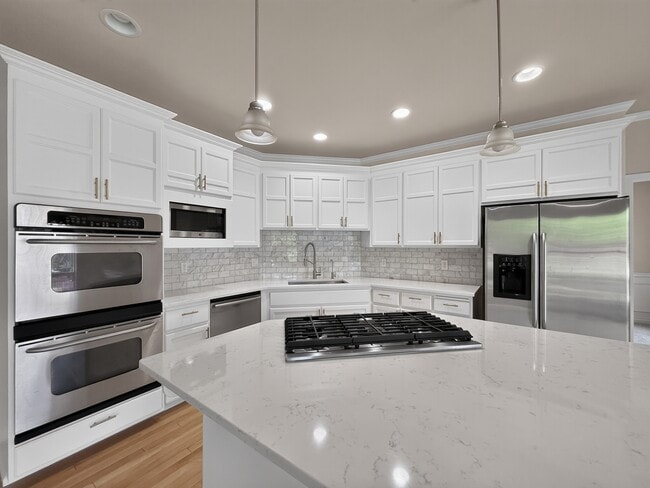Photo - 1311 270th Way SE (Sammamish, WA) House