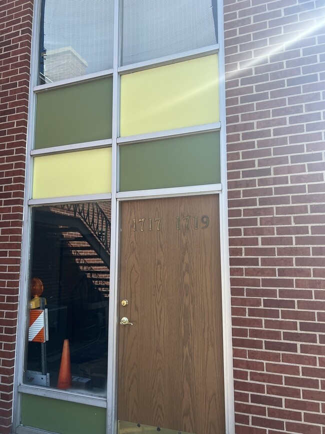 Building Photo - 1717 2nd St