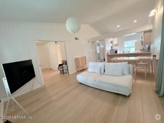 Building Photo - 3548 Tiara Way W