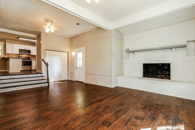 Foto del edificio - 1865 Jaywood Cir