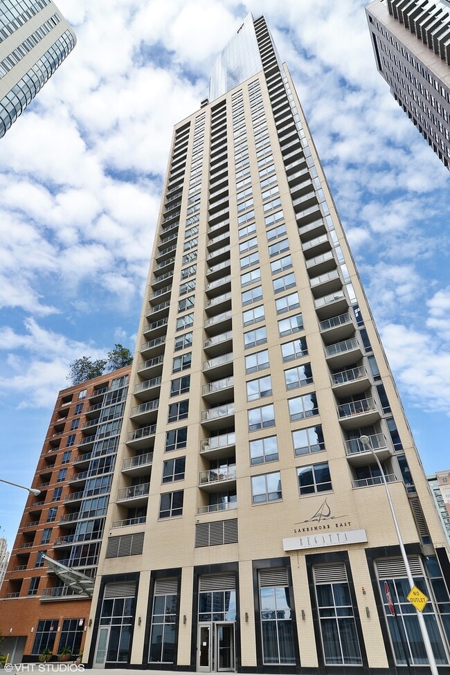 Building Photo - 420 E Waterside Dr