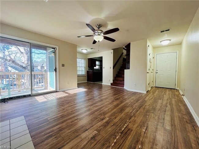 Building Photo - 12904 Daybreak Cir