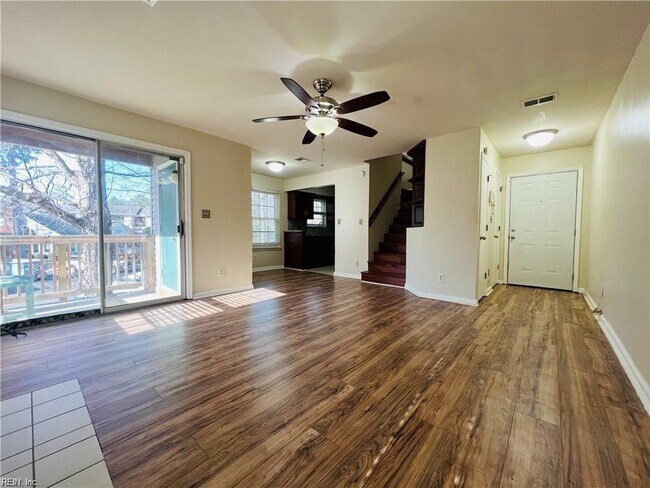 Foto del edificio - 12904 Daybreak Cir