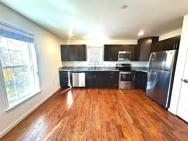 Building Photo - Trailview Place