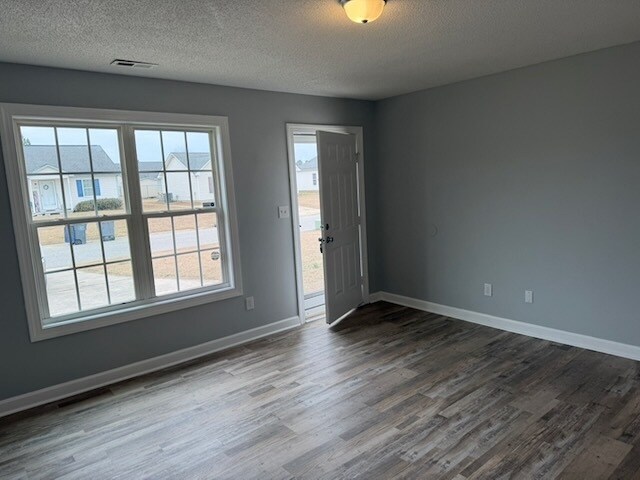 Foto del edificio - 425 Archer Dr