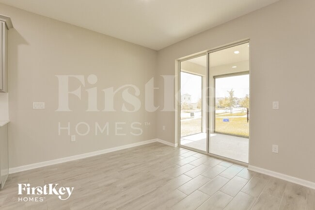 Building Photo - 921 Carmillion Ct